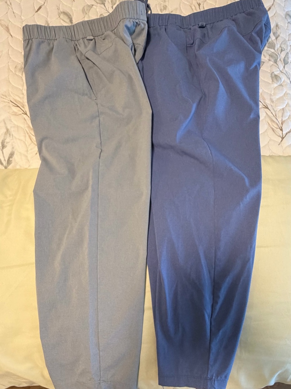 lululemon athletica Men's Casual Elastic-Waist Pants — Light Gray & Blue